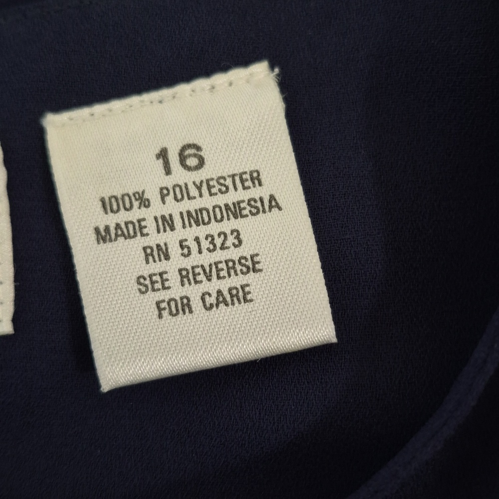Chaus Dark Navy Pleated Front Button Blouse Size 16 - Picture 9 of 10